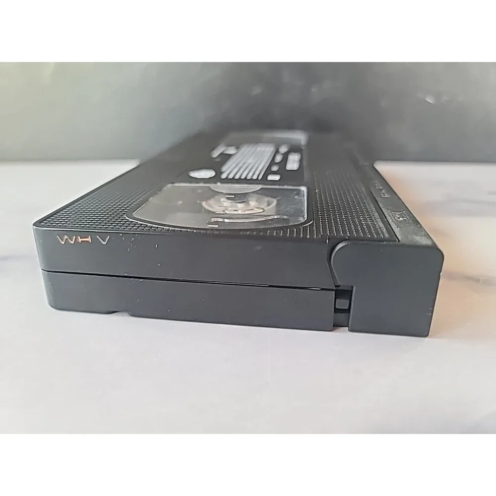 Cats & Dogs VHS Warner Bros. (2001) NO CASE READ